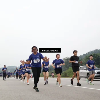 Runner Photo 7432228