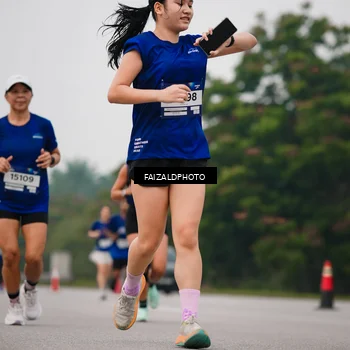 Runner Photo 7432259