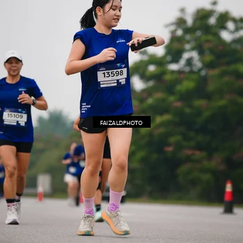 Runner Photo 7432260