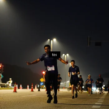 Runner Photo 7432284
