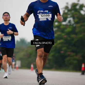 Runner Photo 7432285