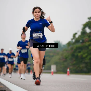 Runner Photo 7432300