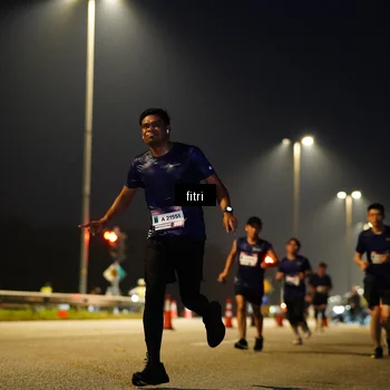 Runner Photo 7432309