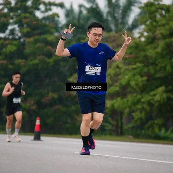 Runner Photo 7432343