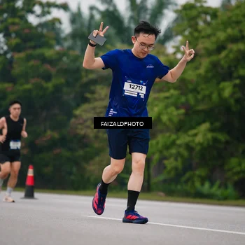Runner Photo 7432355