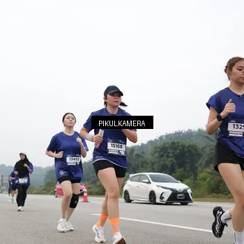 Runner Photo 7432380