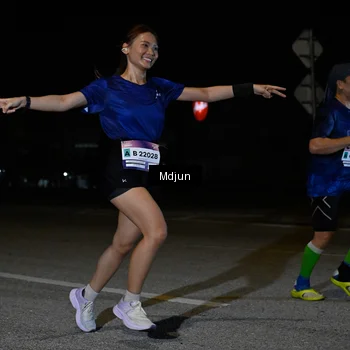 Runner Photo 7432381