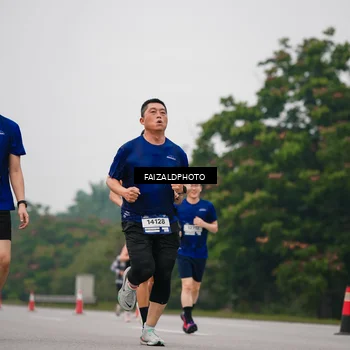 Runner Photo 7432395