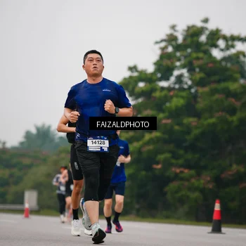 Runner Photo 7432396