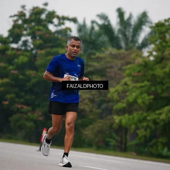 Runner Photo 7432474
