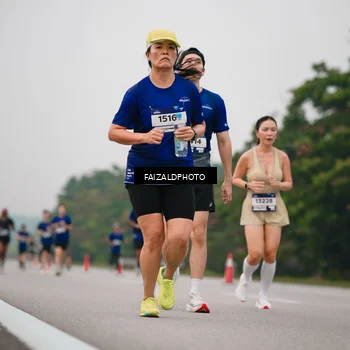 Runner Photo 7432500