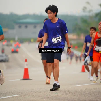 Runner Photo 7432535