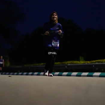 Runner Photo 7432565