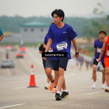 Runner Photo 7432570