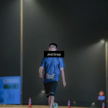 Runner Photo 7432676