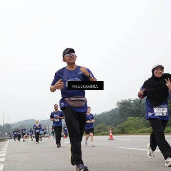 Runner Photo 7432735