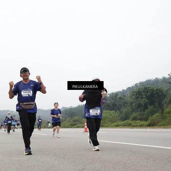 Runner Photo 7432741