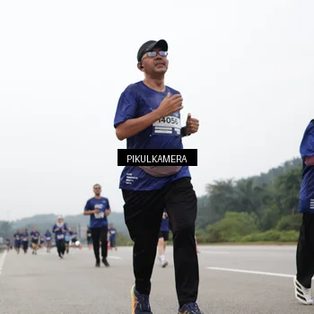 Runner Photo 7432760