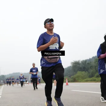 Runner Photo 7432783