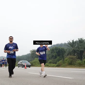 Runner Photo 7432825