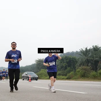 Runner Photo 7432835