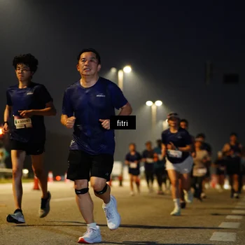 Runner Photo 7432840