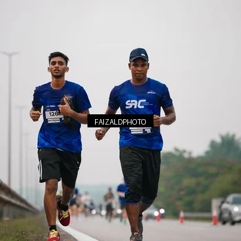 Runner Photo 7432851