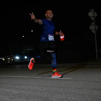 Runner Photo 7432860
