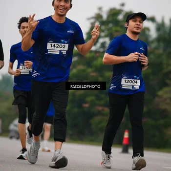 Runner Photo 7432871