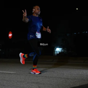 Runner Photo 7432899
