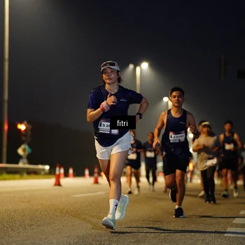 Runner Photo 7432902
