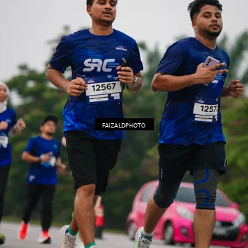 Runner Photo 7432913