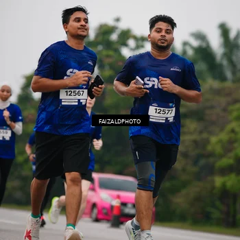 Runner Photo 7432915