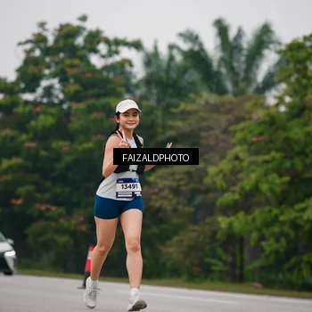 Runner Photo 7432973