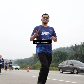 Runner Photo 7432992