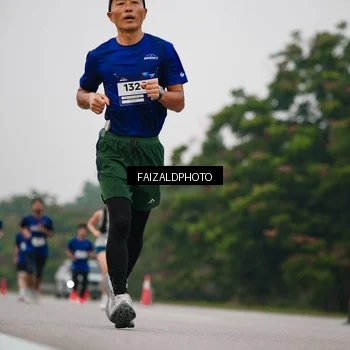 Runner Photo 7433013