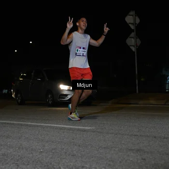 Runner Photo 7433017