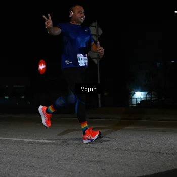 Runner Photo 7433024