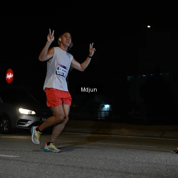 Runner Photo 7433033