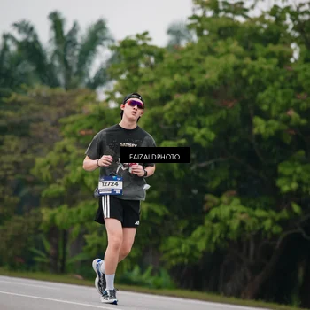Runner Photo 7433051