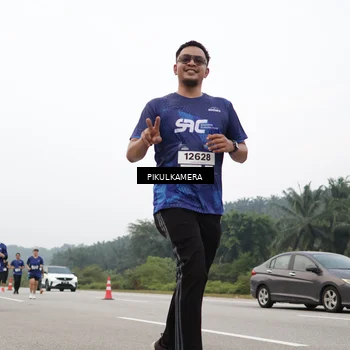 Runner Photo 7433075