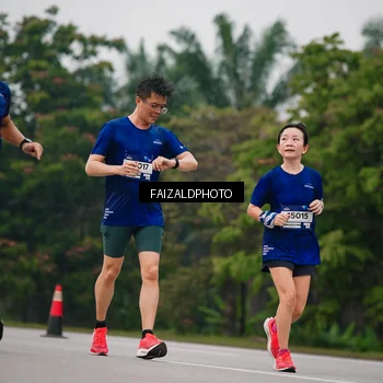 Runner Photo 7433097