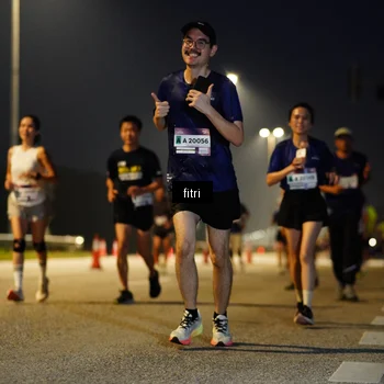 Runner Photo 7433116