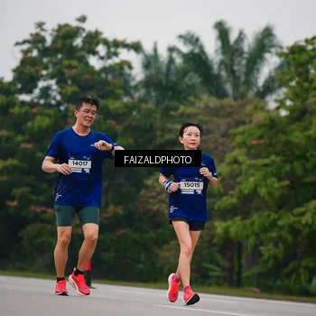 Runner Photo 7433123