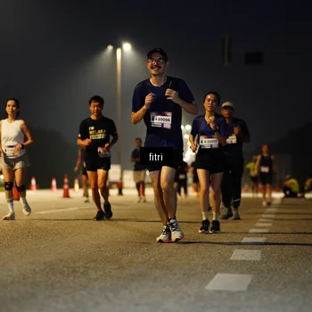 Runner Photo 7433124