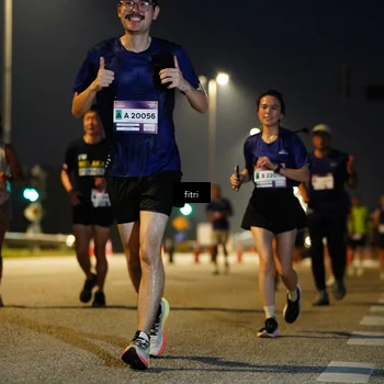 Runner Photo 7433125