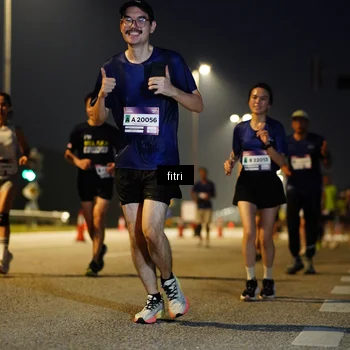 Runner Photo 7433127