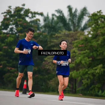 Runner Photo 7433131