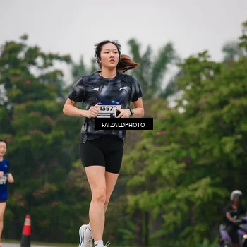 Runner Photo 7433133