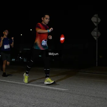 Runner Photo 7433140